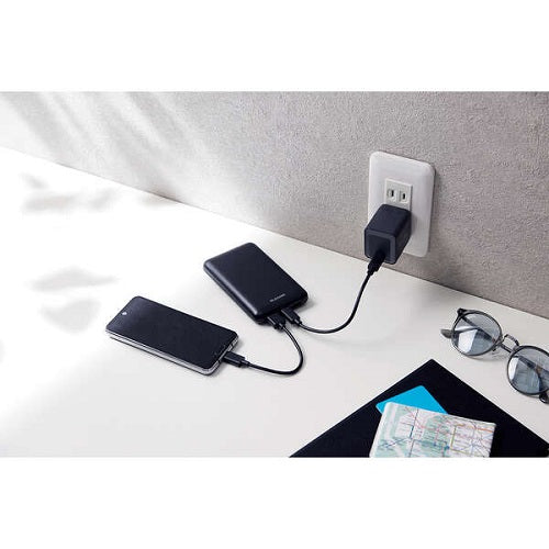 薄型コンパクトモバイルバッテリー(10000mAh/20W/C×1+A×2) ブラック エレコム DE-C44-10000BK