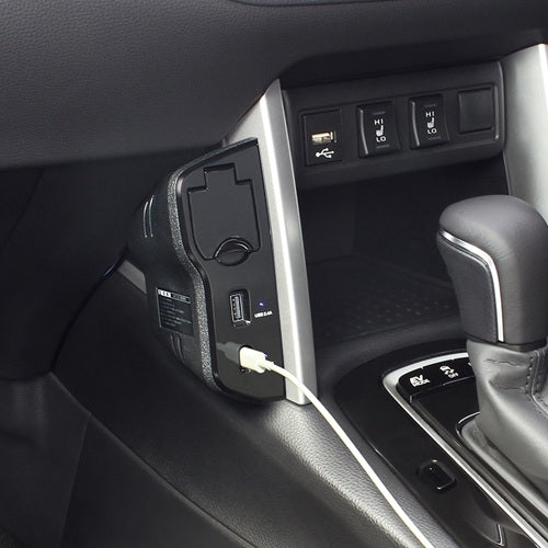 YAC 槌屋ヤック 電源BOX ソケット USBポート 車内充電 SYCO8 トヨタ カローラクロス専用