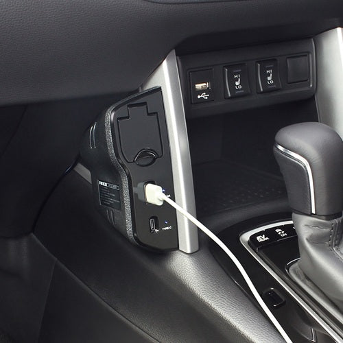 YAC 槌屋ヤック 電源BOX ソケット USBポート 車内充電 SYCO8 トヨタ カローラクロス専用