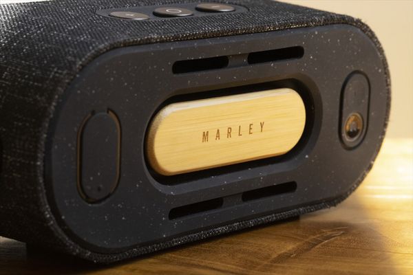 ブルートゥース スピーカー シグネチャーブラック ［防水 /Bluetooth対応 /Wi-Fi非対応］ House of Marley EM-GET-TOGETHER2-MINI-SB