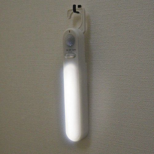 エルパ PM-L261 LEDセンサー付ライト PML261
